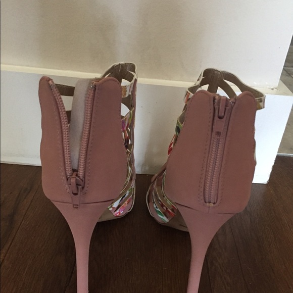 Floral Spring Heels - Picture 2 of 3